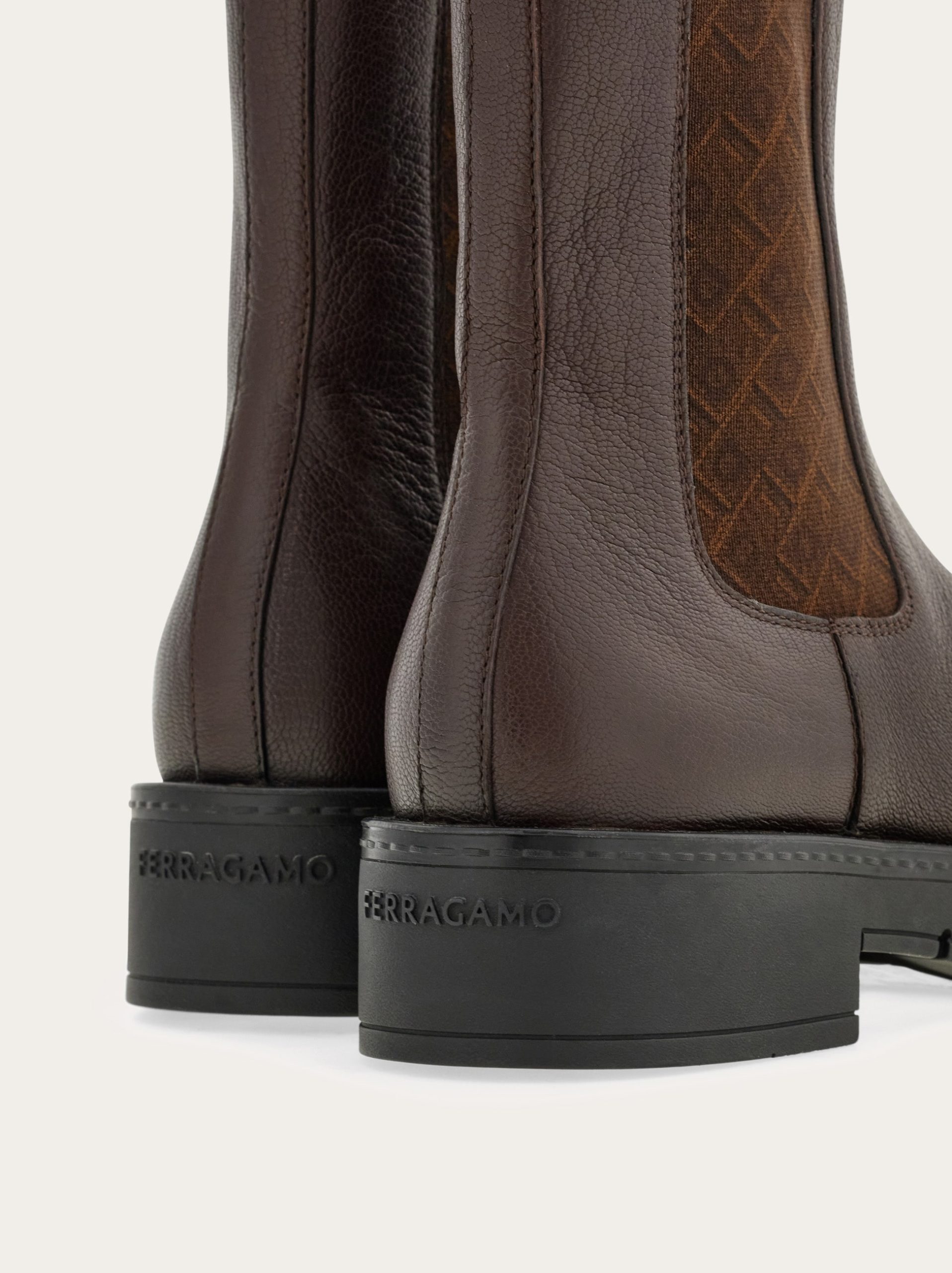 Ferragamo Chelsea boot - Image 8